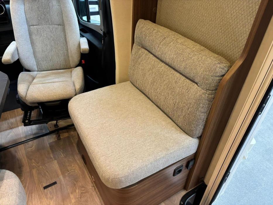 HYMER BMC-T 550 WHITE LINE 2021