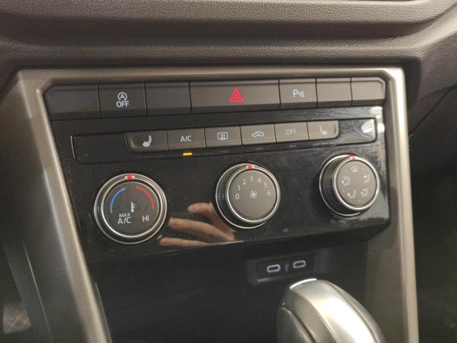 VOLKSWAGEN T-Roc 2021