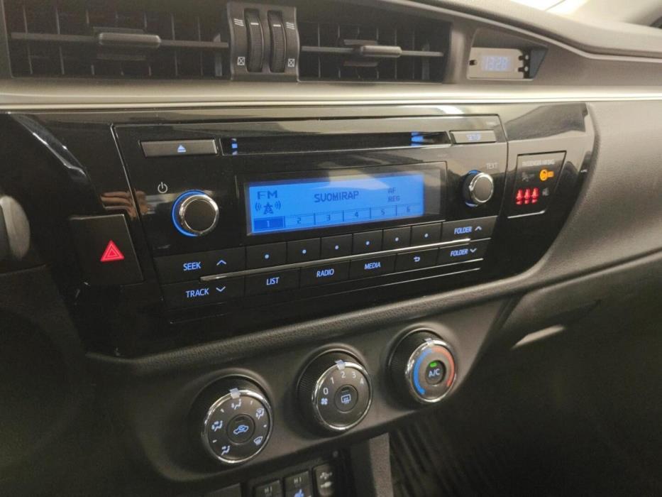 TOYOTA Corolla 2014