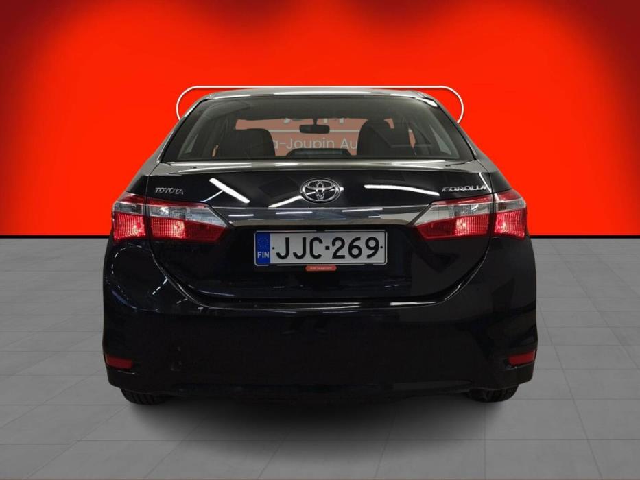 TOYOTA Corolla 2014