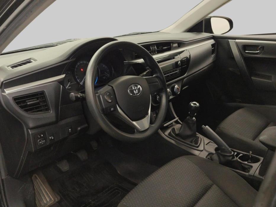 TOYOTA Corolla 2014