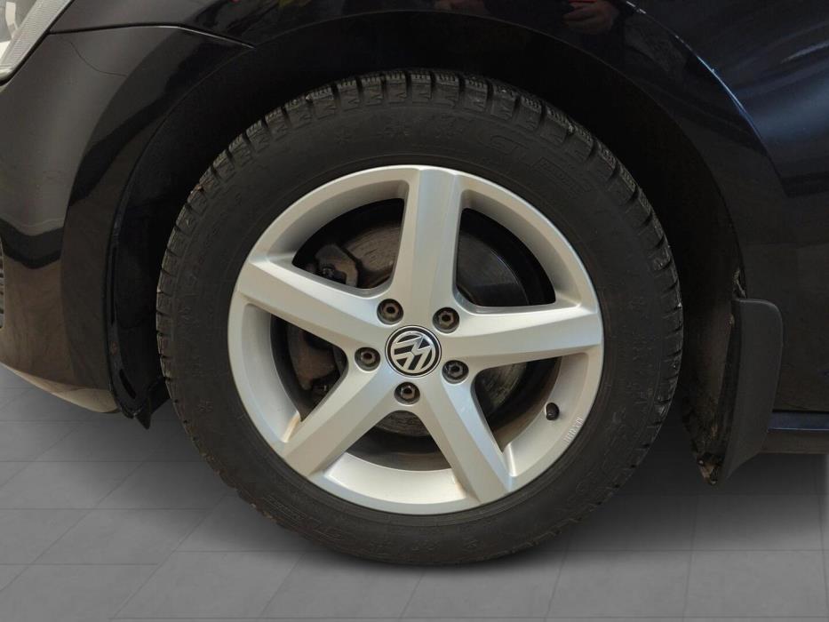 VOLKSWAGEN Golf 2014