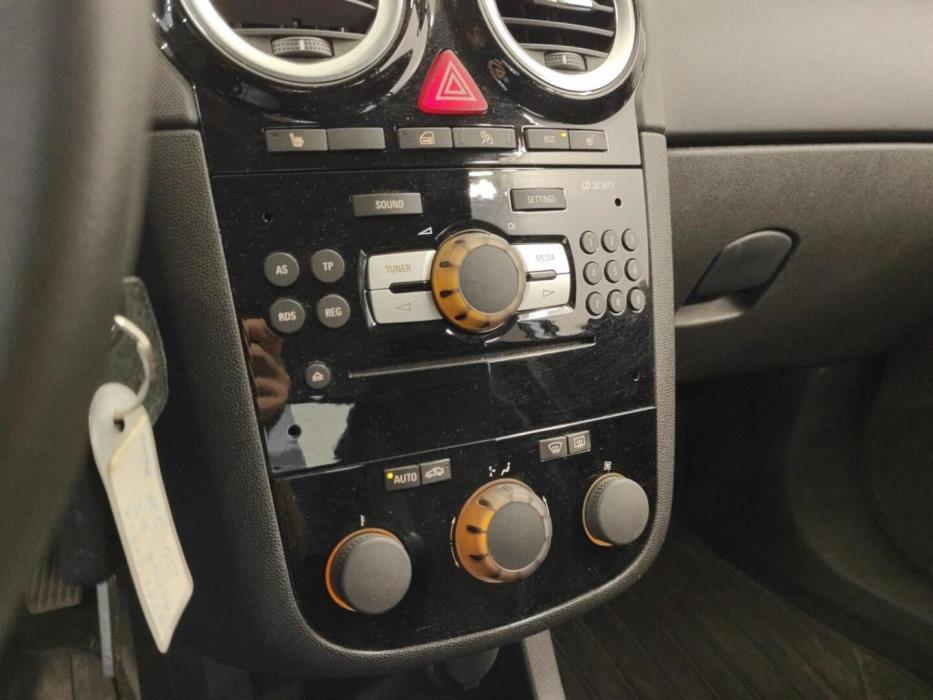 OPEL Corsa 2014