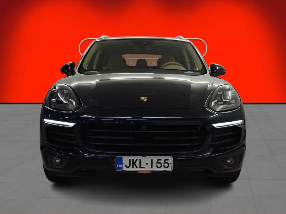 PORSCHE Cayenne 2015