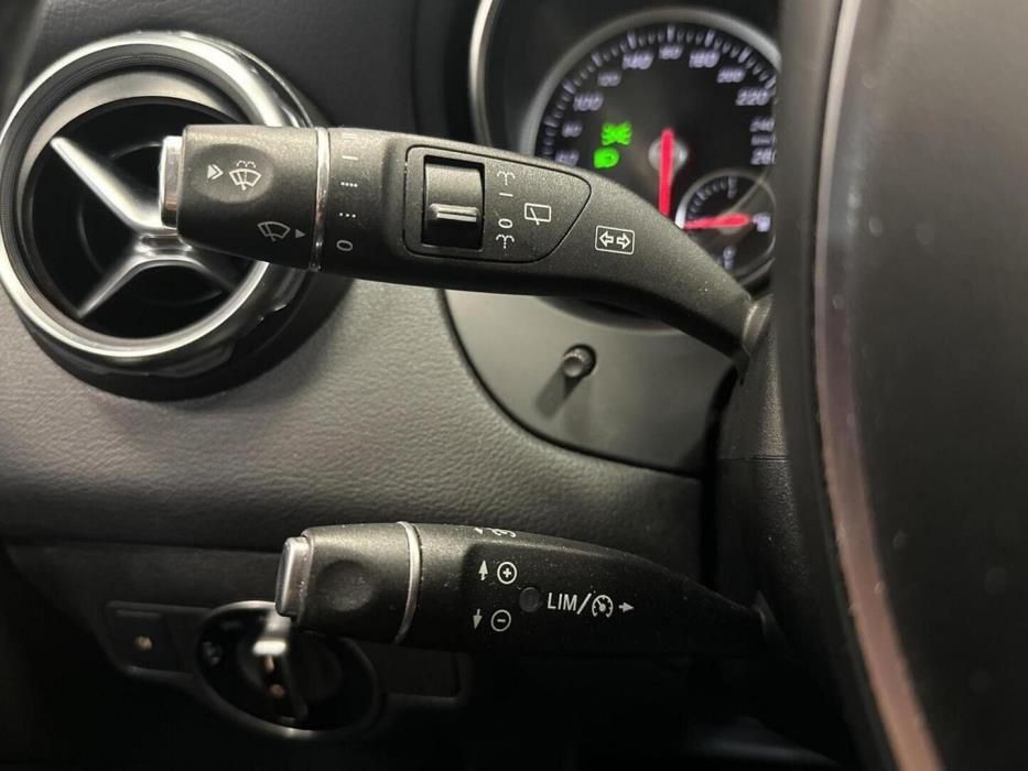 MERCEDES-BENZ GLA 2017