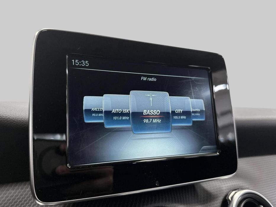 MERCEDES-BENZ GLA 2017