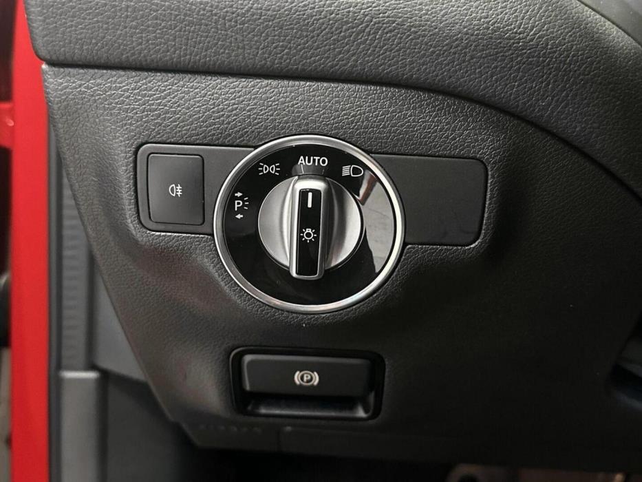 MERCEDES-BENZ GLA 2017