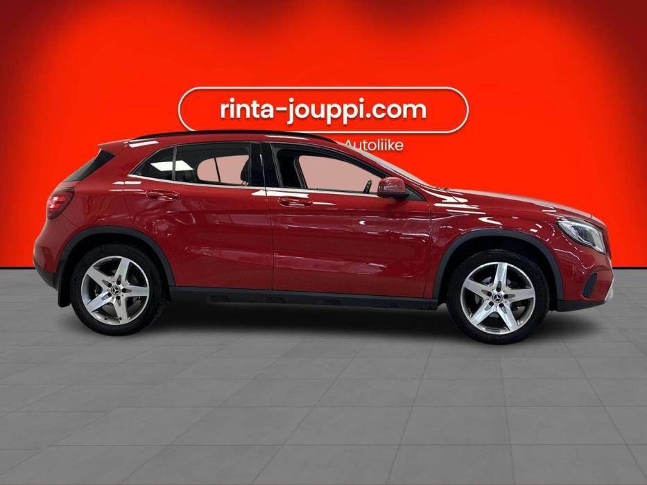 MERCEDES-BENZ GLA 2017