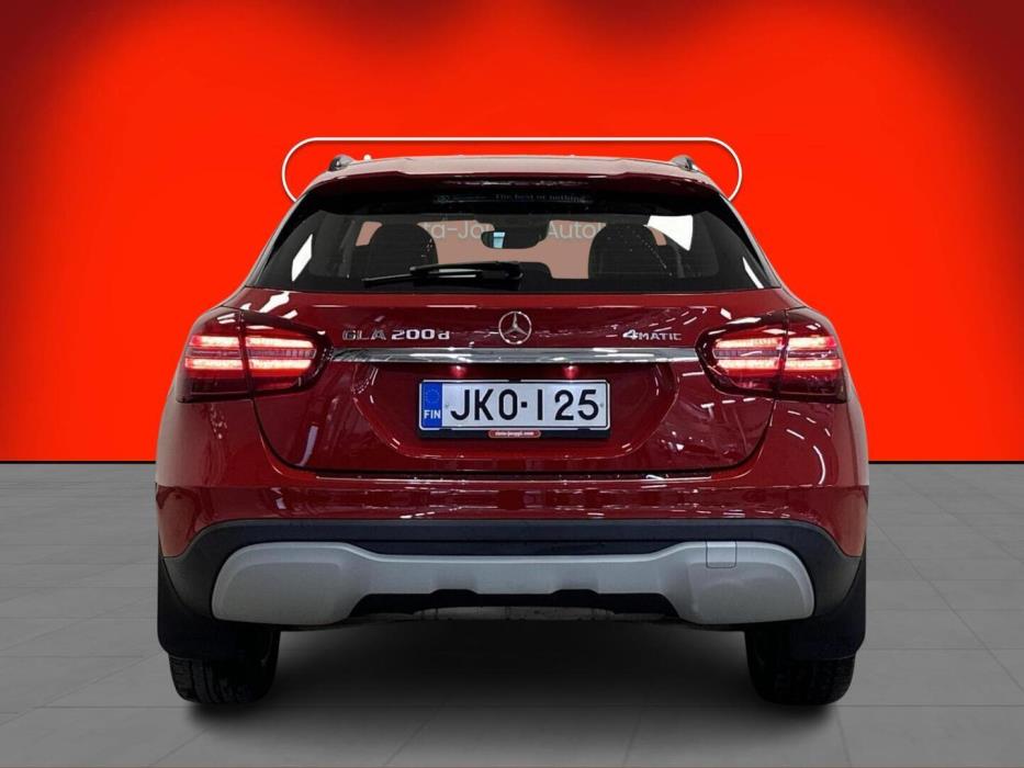 MERCEDES-BENZ GLA 2017