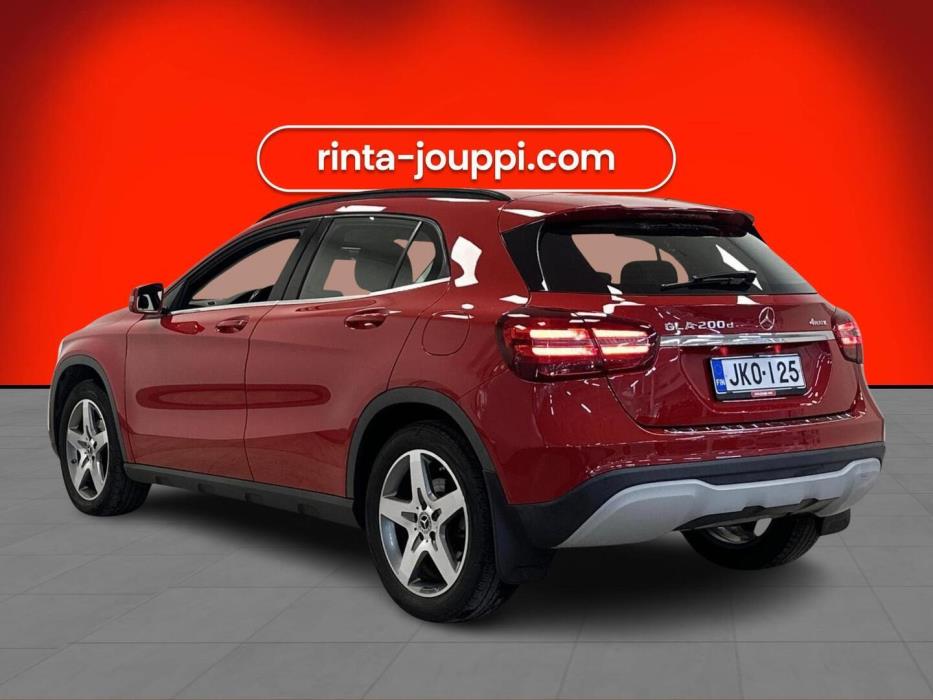 MERCEDES-BENZ GLA 2017