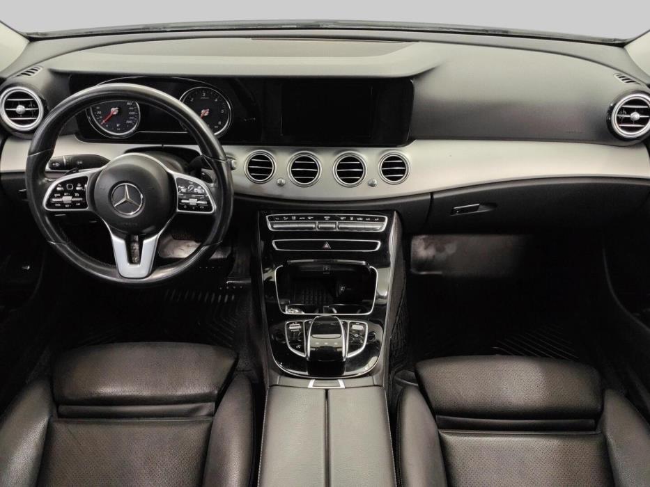 MERCEDES-BENZ E 2020