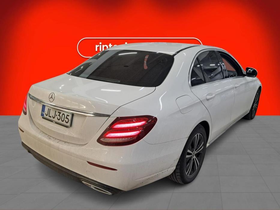 MERCEDES-BENZ E 2020