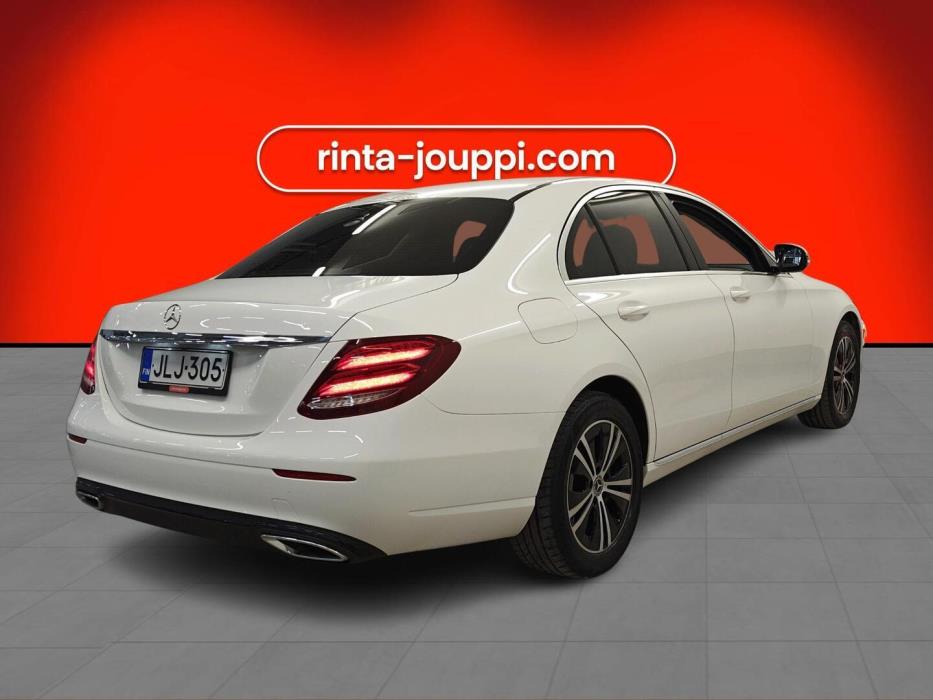 MERCEDES-BENZ E 2020