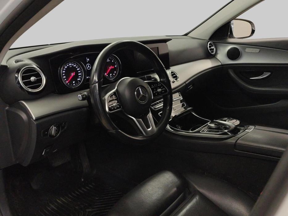 MERCEDES-BENZ E 2020