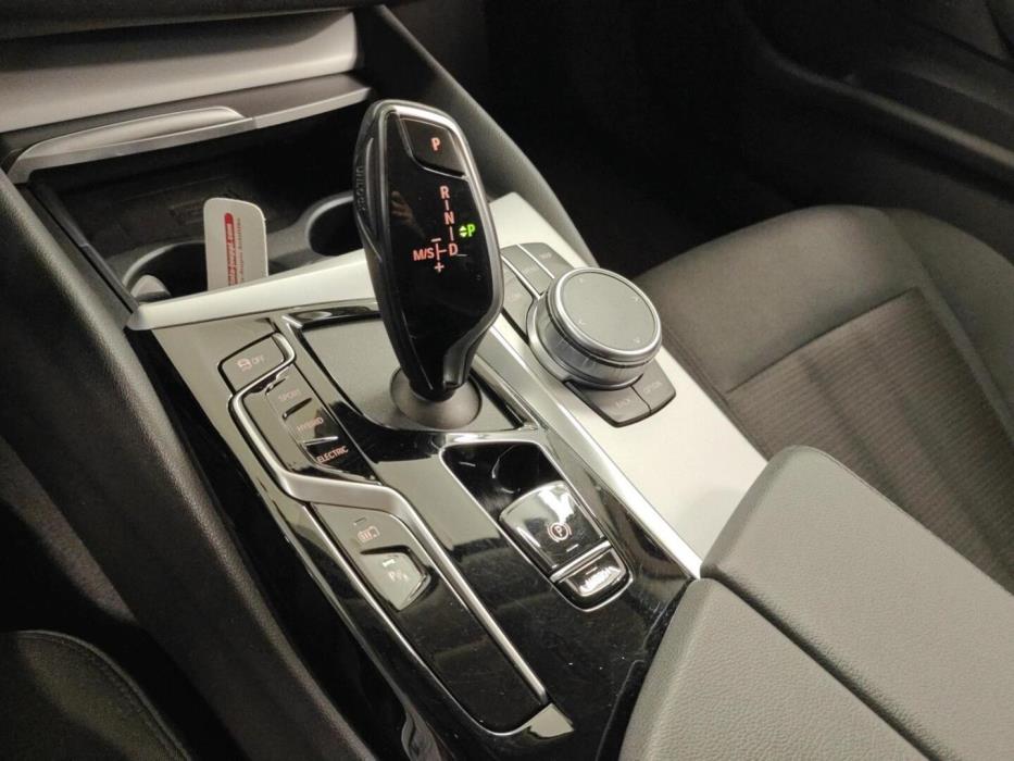 BMW 530 2021