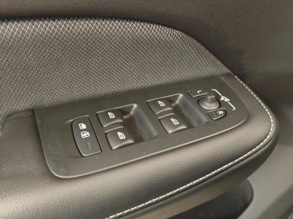 VOLVO V60 2020