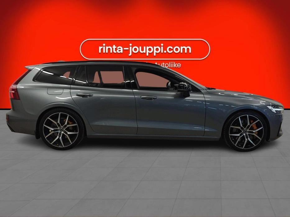 VOLVO V60 2020