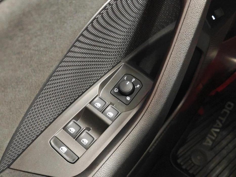 SKODA Octavia 2023