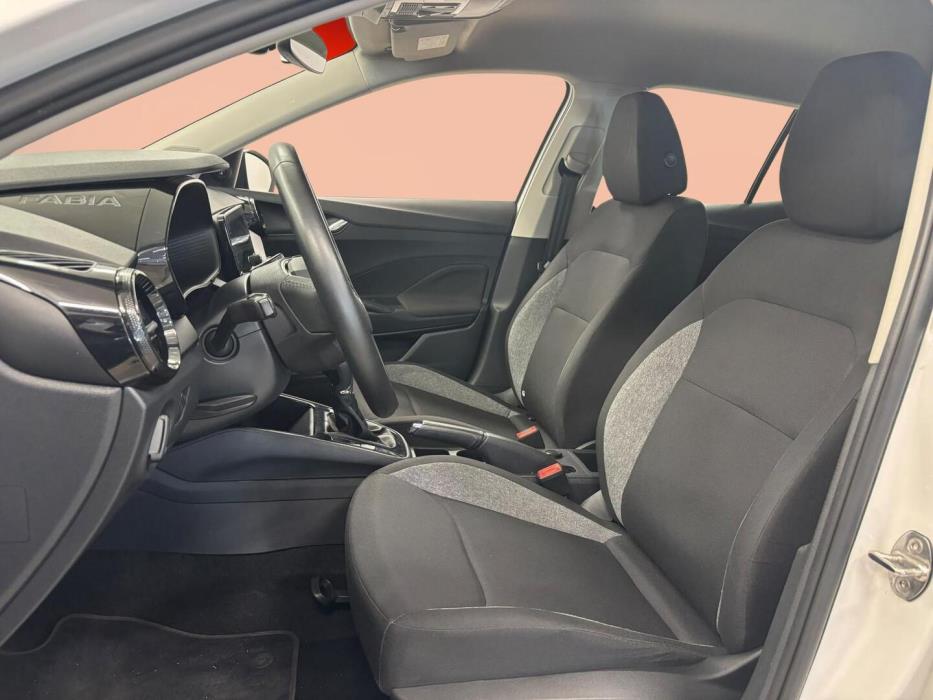 SKODA Fabia 2024