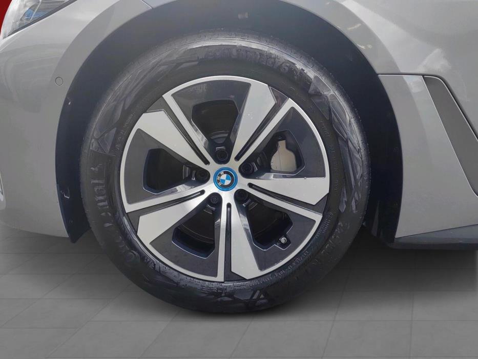 BMW i4 2022
