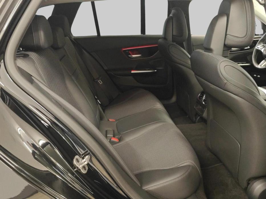 MERCEDES-BENZ C 2024