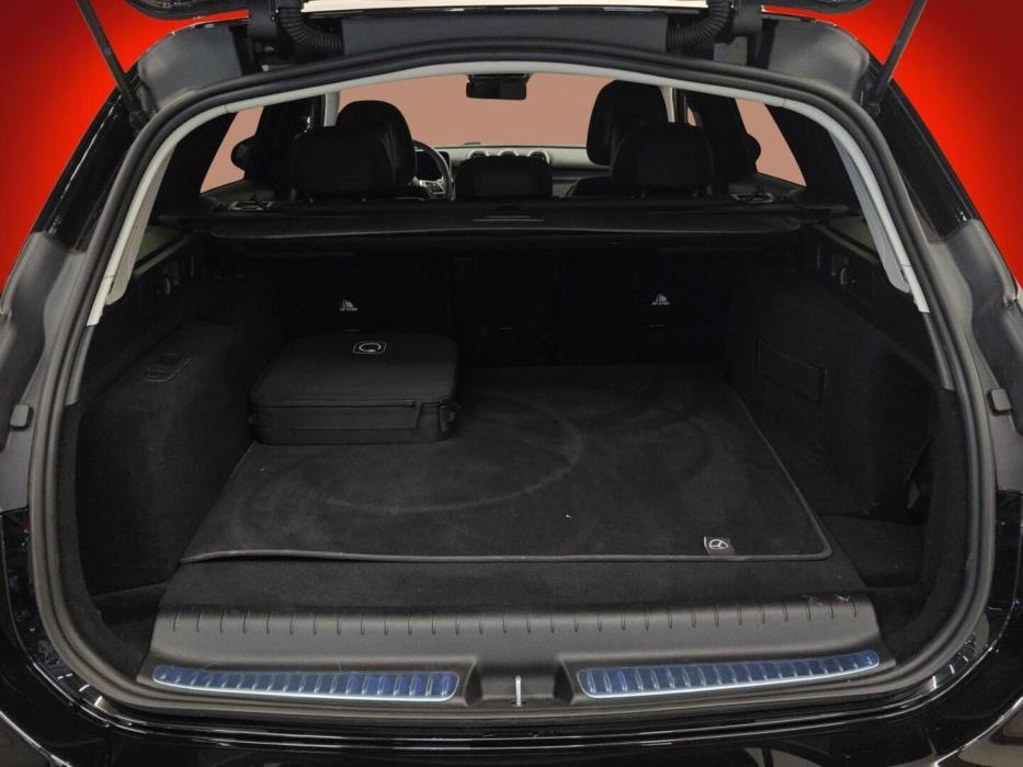 MERCEDES-BENZ C 2024