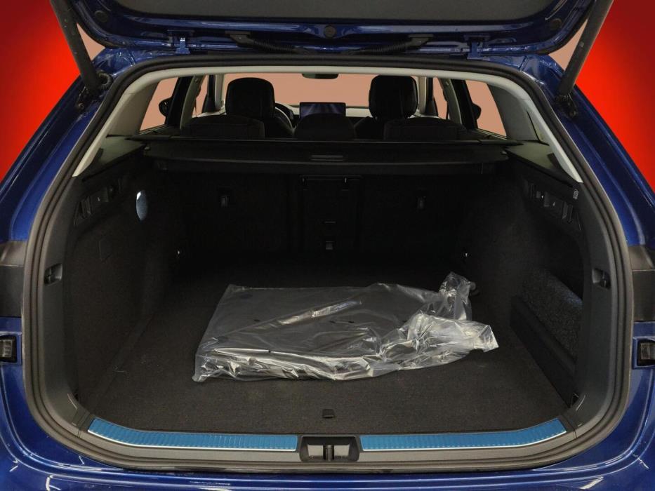SKODA SUPERB 2026