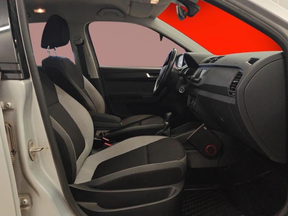 SKODA FABIA 2016