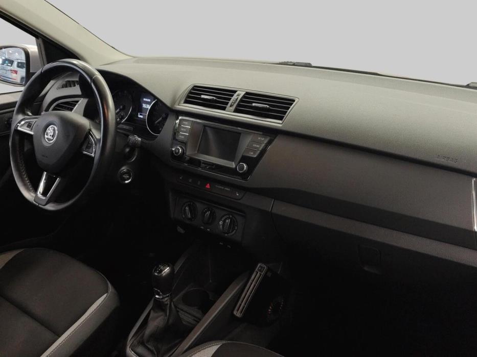 SKODA FABIA 2016