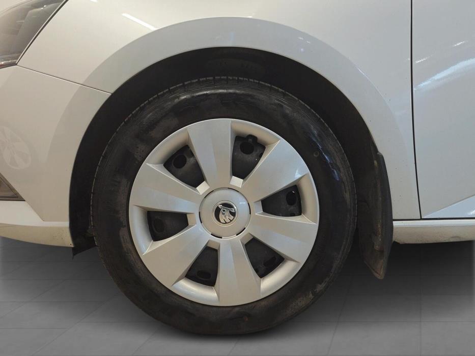 SKODA FABIA 2016