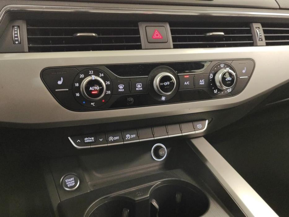 AUDI A4 2016