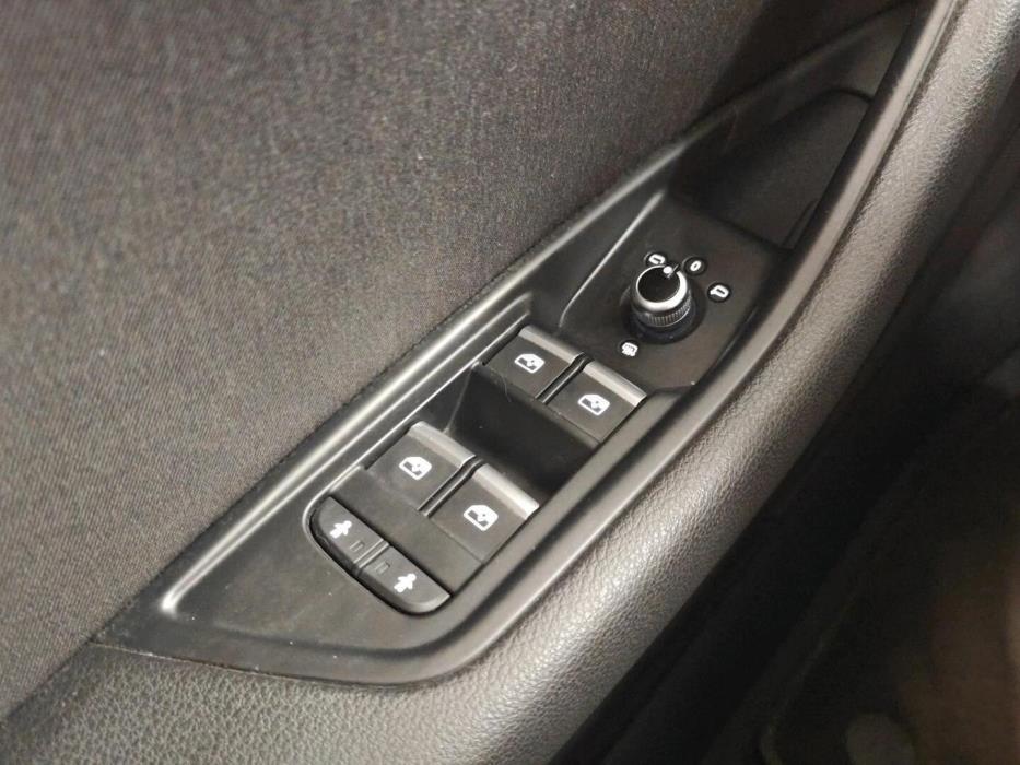 AUDI A4 2016