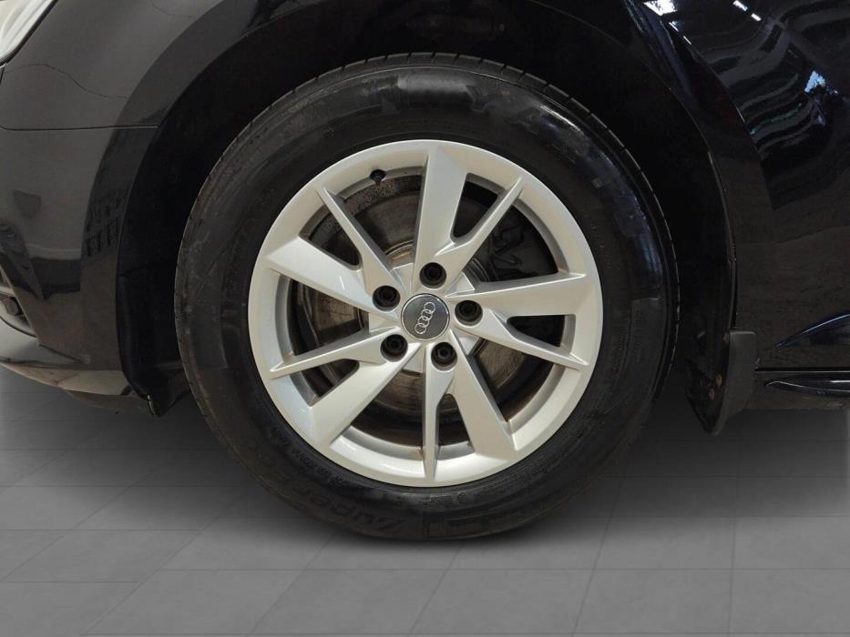 AUDI A4 2016