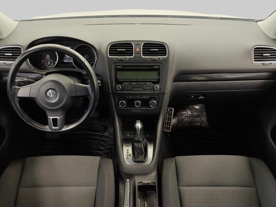 VOLKSWAGEN Golf 2011