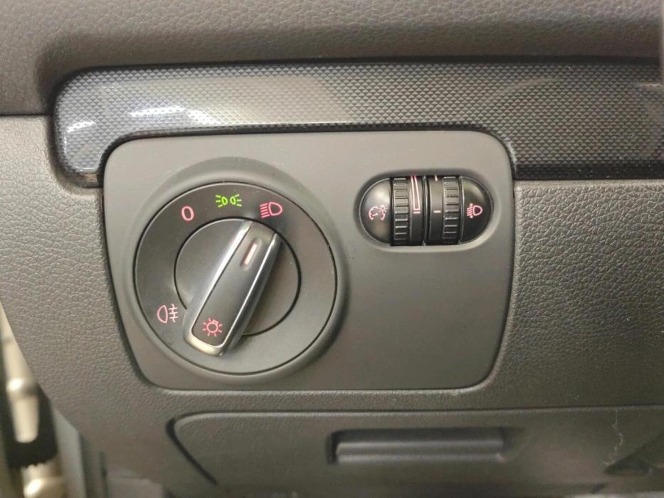 VOLKSWAGEN Golf 2011