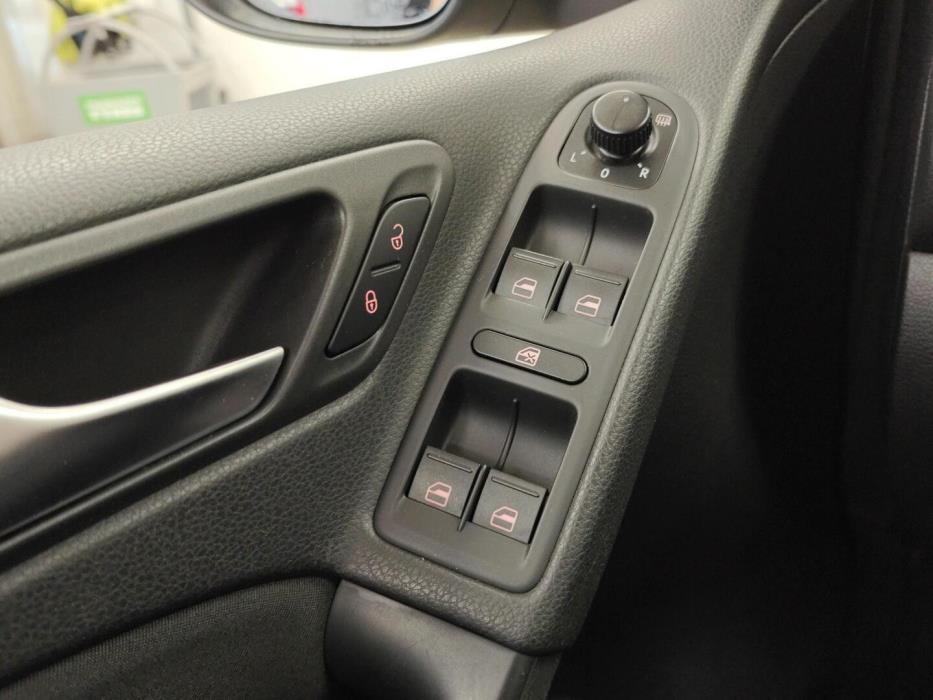 VOLKSWAGEN Golf 2011