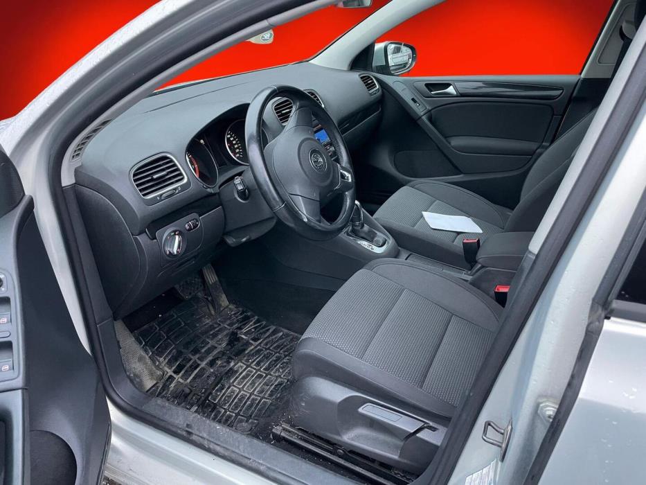VOLKSWAGEN Golf 2011