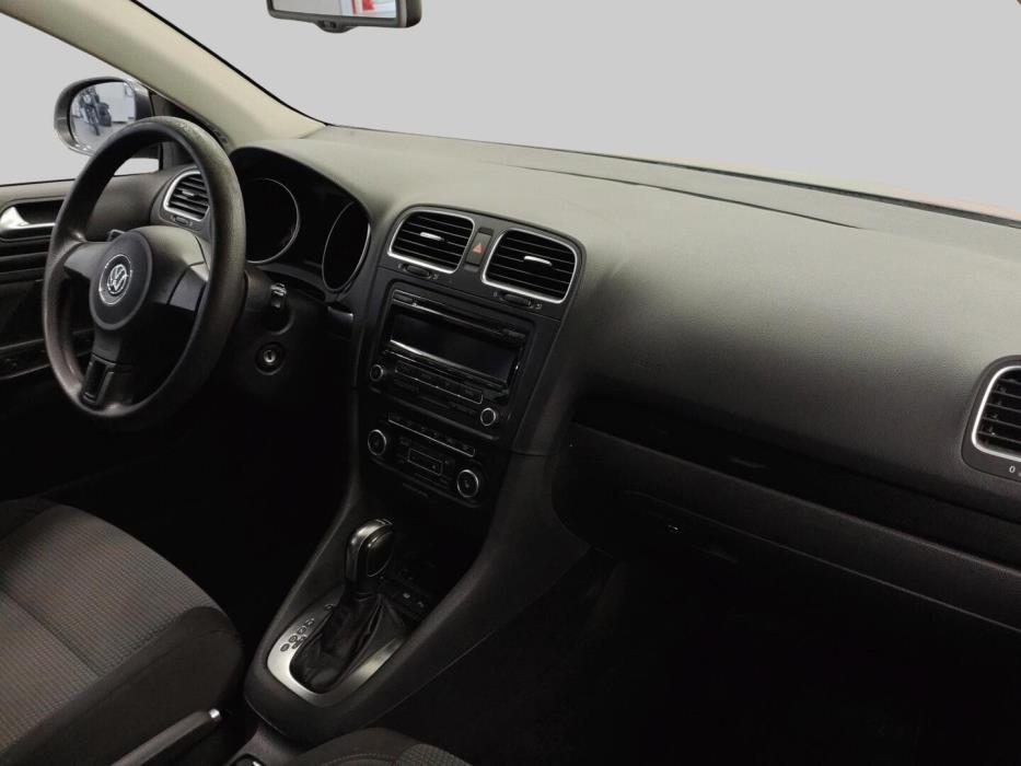 VOLKSWAGEN Golf 2012