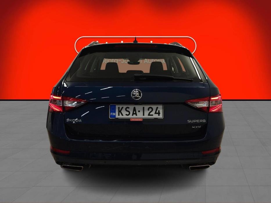 SKODA SUPERB 2016