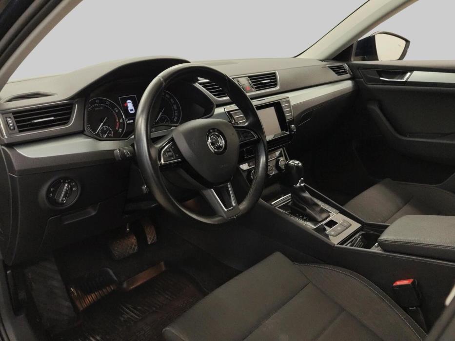 SKODA SUPERB 2016