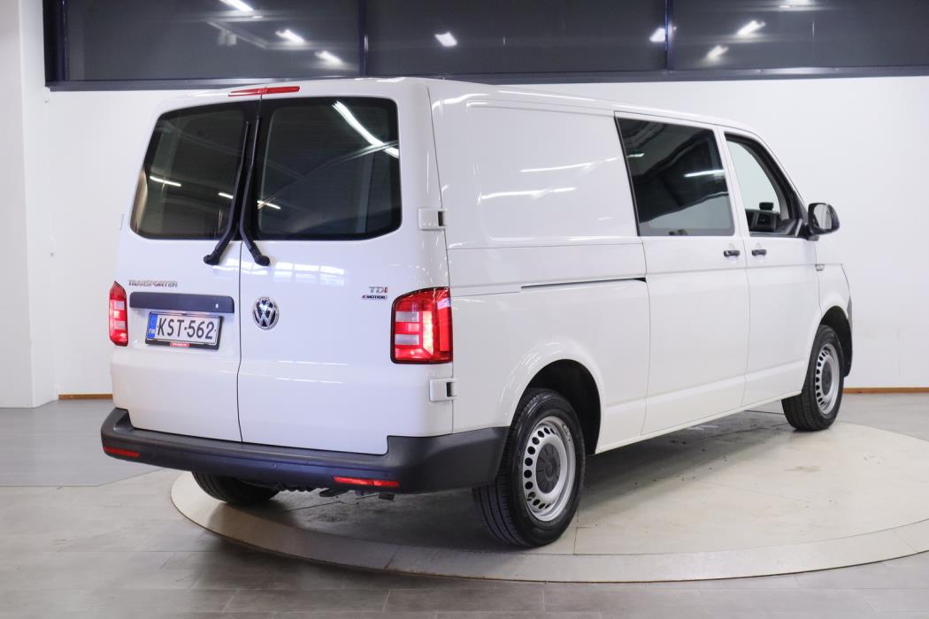 VOLKSWAGEN Transporter 2017