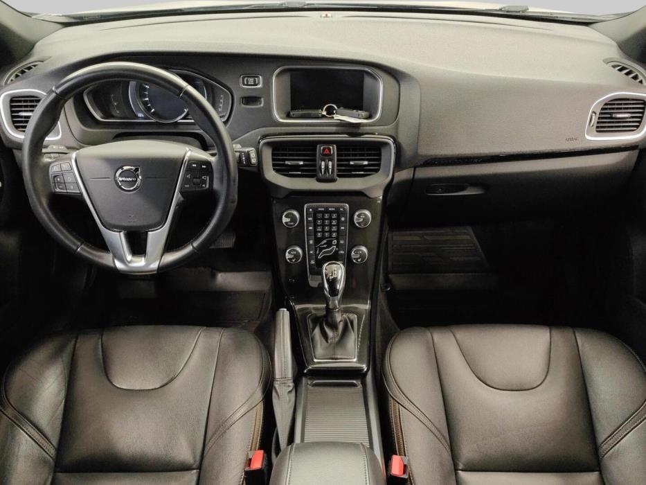 VOLVO V40 Cross Country 2018