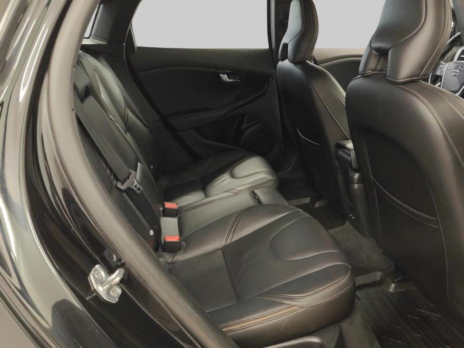 VOLVO V40 Cross Country 2018