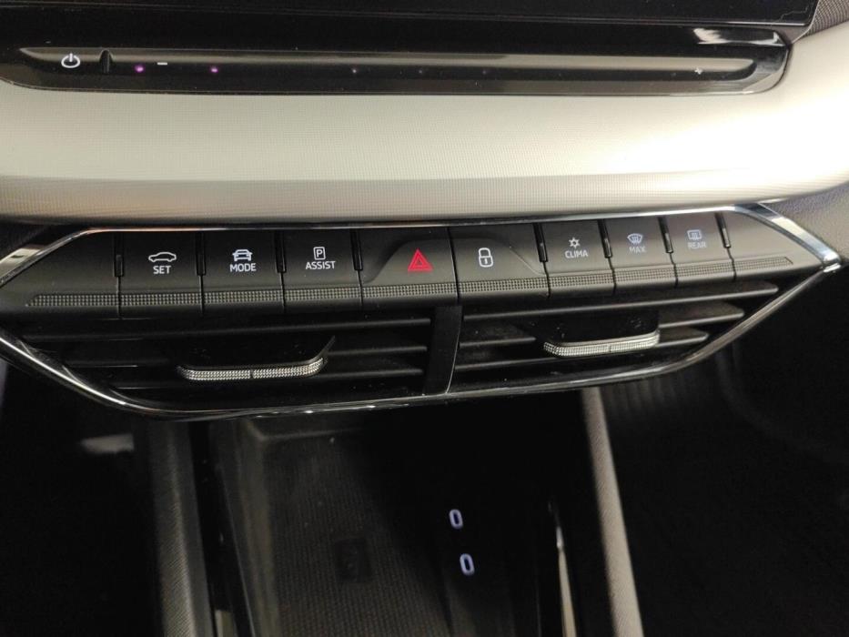 SKODA Octavia 2021