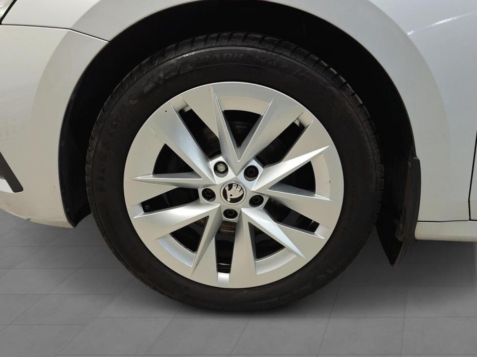 SKODA Octavia 2021