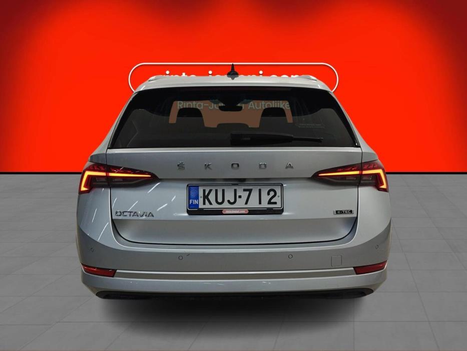 SKODA Octavia 2021