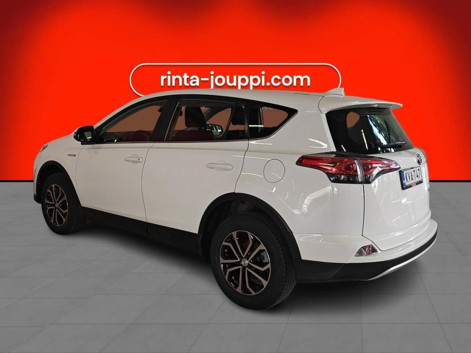 TOYOTA RAV4 2018