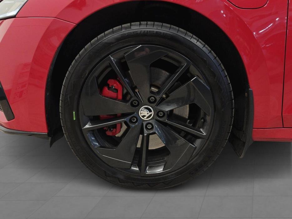 SKODA Octavia 2024