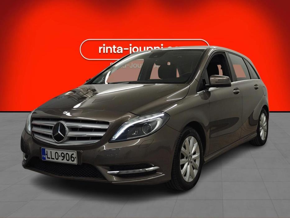MERCEDES-BENZ B 2012