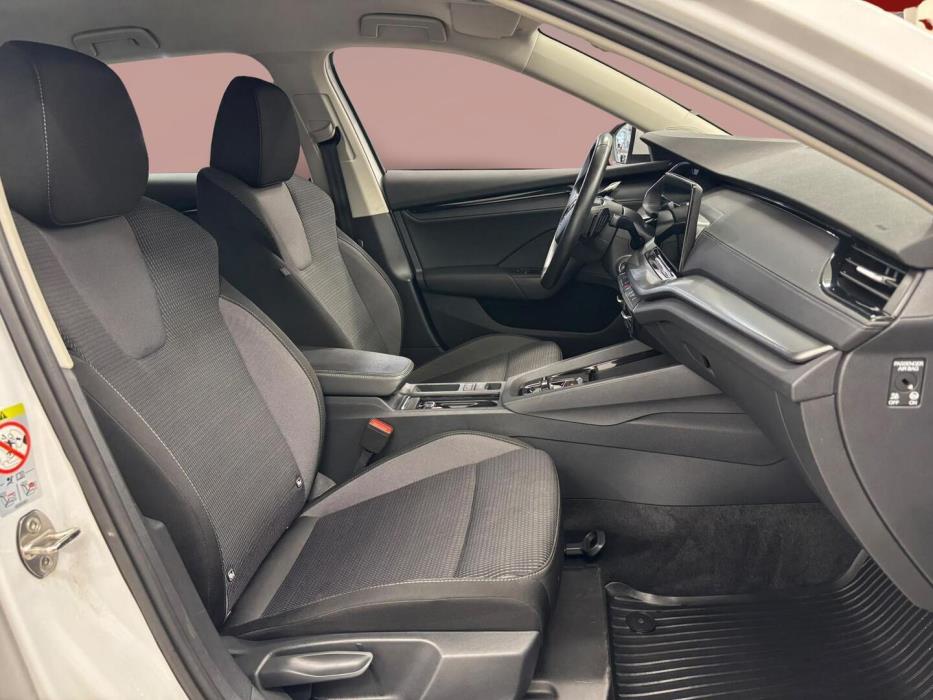 SKODA Octavia 2024